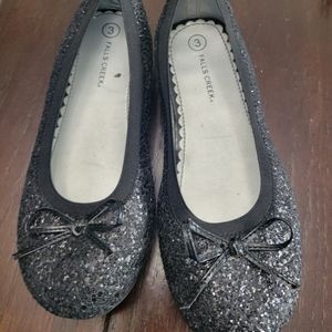 Falls creek girls shoes. Size 3. Black glitter